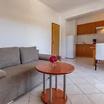 דירה Rok 8 By Interhome *