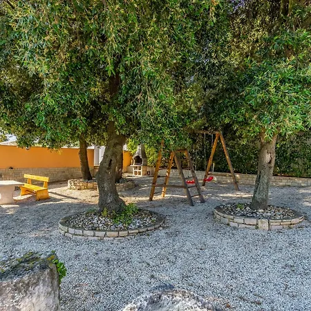 Rok 8 By Interhome Apartament *